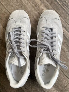 Adidas Gazelle Suede Sneakers – Grey/White – Women’s 7.5